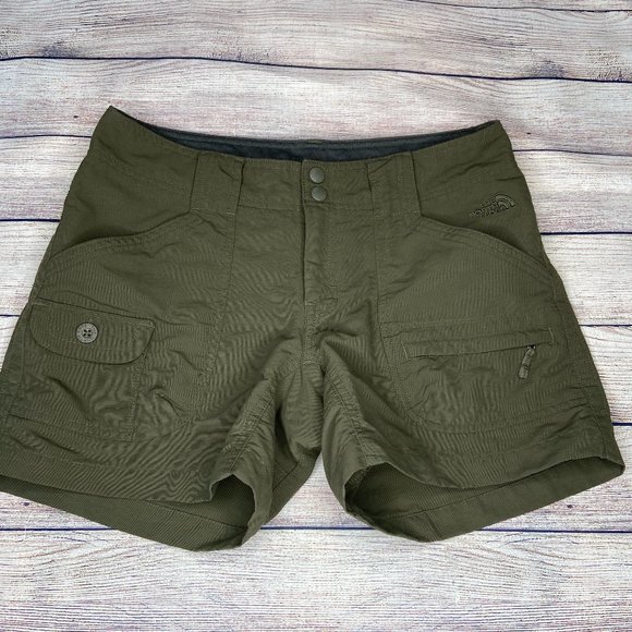 The North Face Pants - The North Face Paramount Moraine Short Size 4